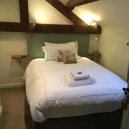 The Barn Hotel Monk Fryston Exterior foto